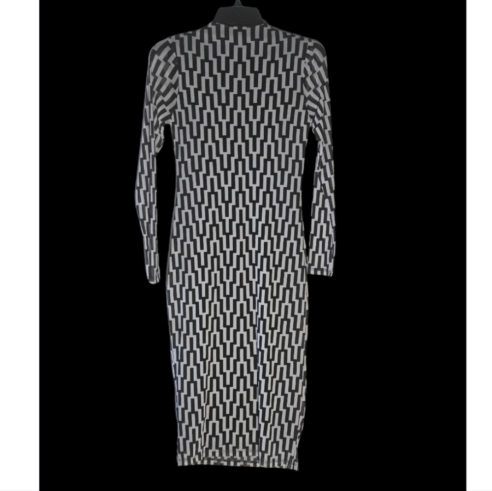 Bodycon Maxi Dress Long Sleeve Black & White Slimming Long Geometric Pattern Med - Picture 2 of 8